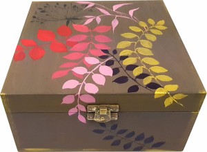 Kuferek z 4 przegródkami i lusterkiem brązowa akacja