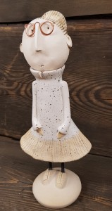 Postać ceramiczna Agusia w białej sukience